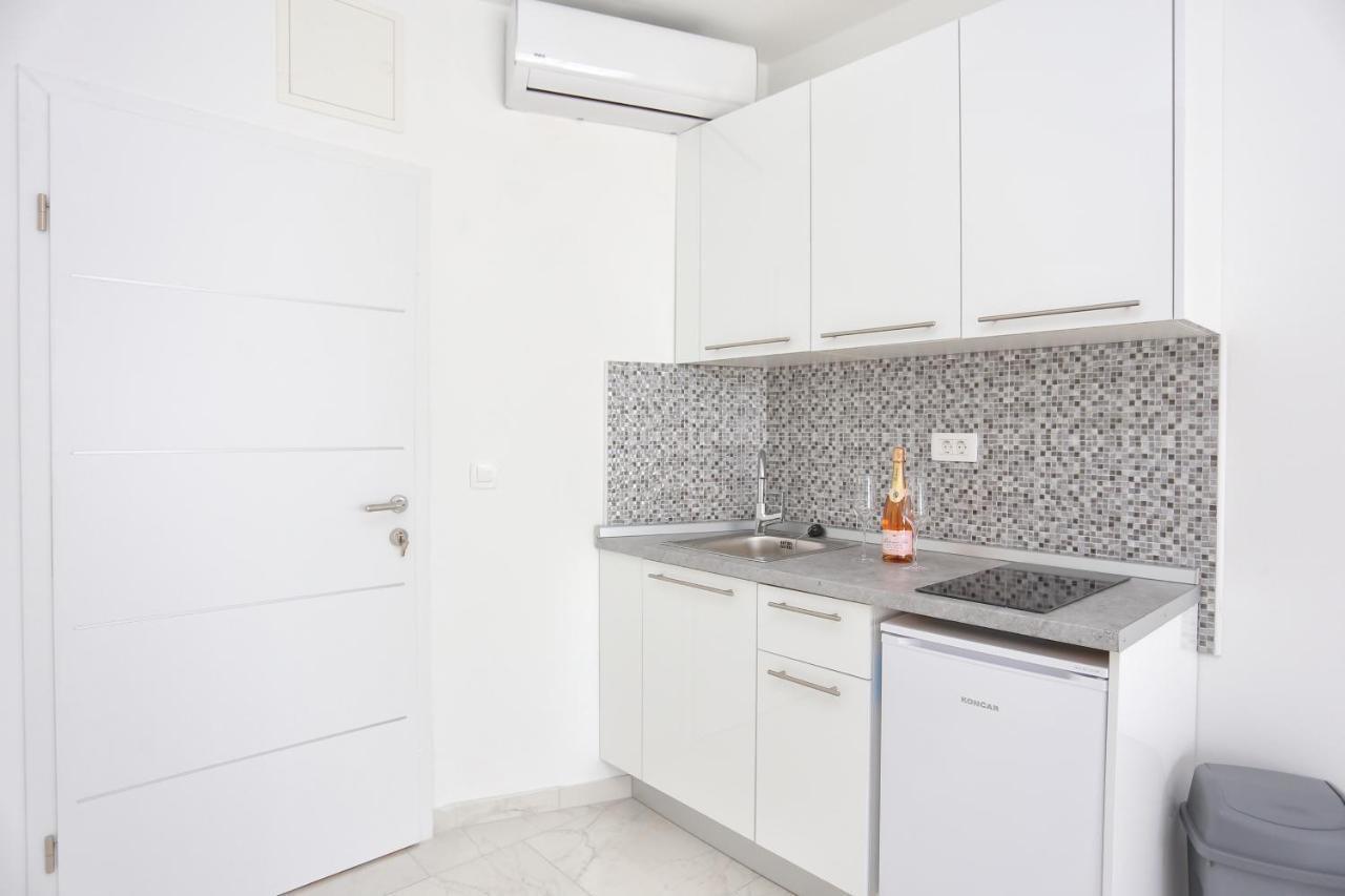 Family Friendly Apartments With A Swimming Pool Zivogosce - Porat, Makarska - 18150 מראה חיצוני תמונה