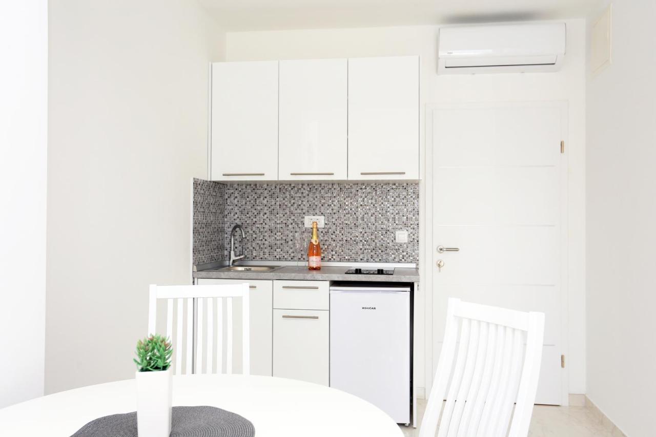 Family Friendly Apartments With A Swimming Pool Zivogosce - Porat, Makarska - 18150 מראה חיצוני תמונה